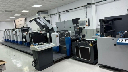 Installation de la presse offset ZX450 chez un transformateur d’étiquettes espagnol